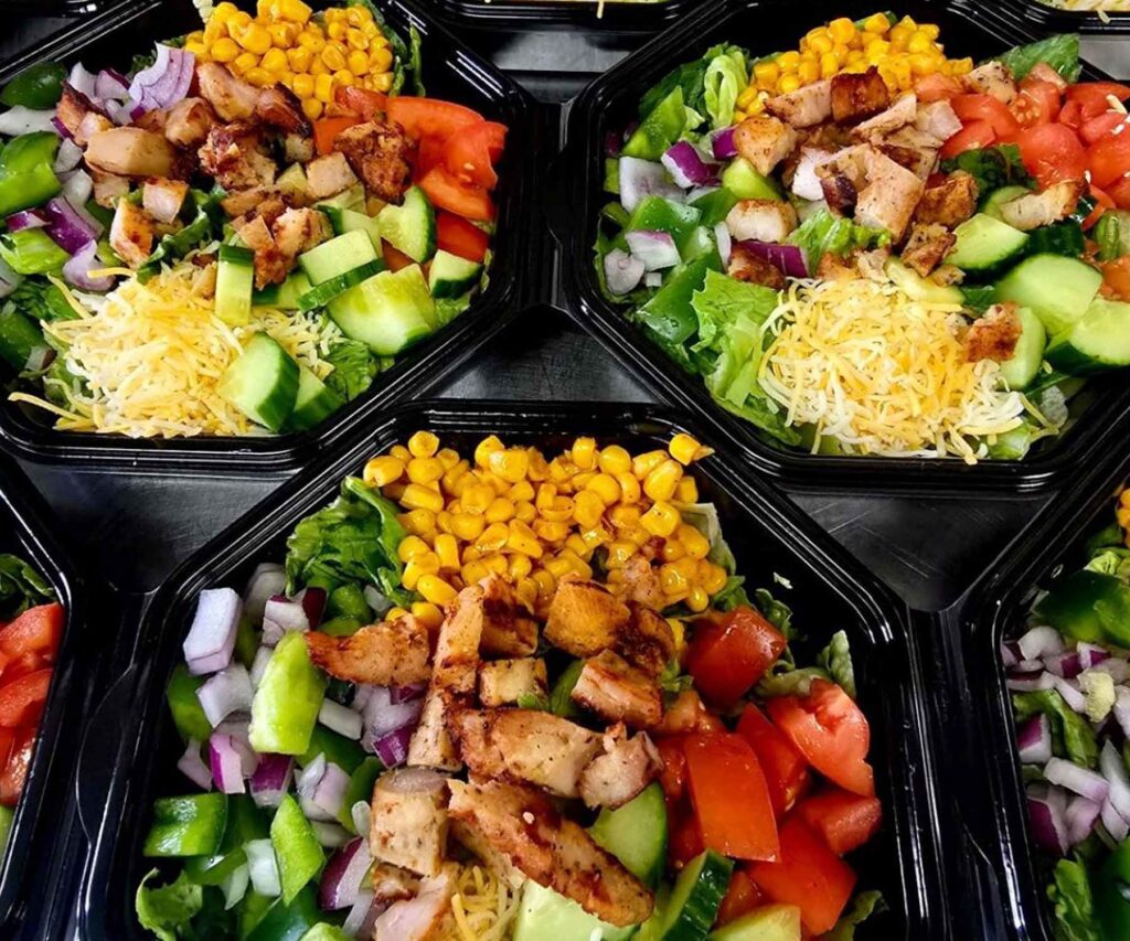 cenavera-nutrition-photo-colorful-salads